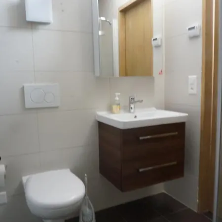 Geero12 Apartement * Unterbach (Valais)